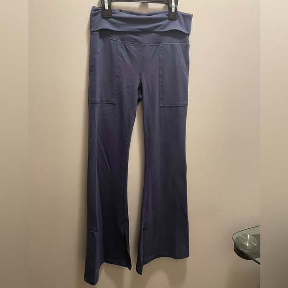 Aerie Offline Navy Blue Flare Leggings - Picture 2 of 5